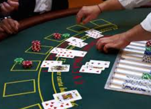 dealer-casino-puji-pemain-yang-tahu-tata-krama